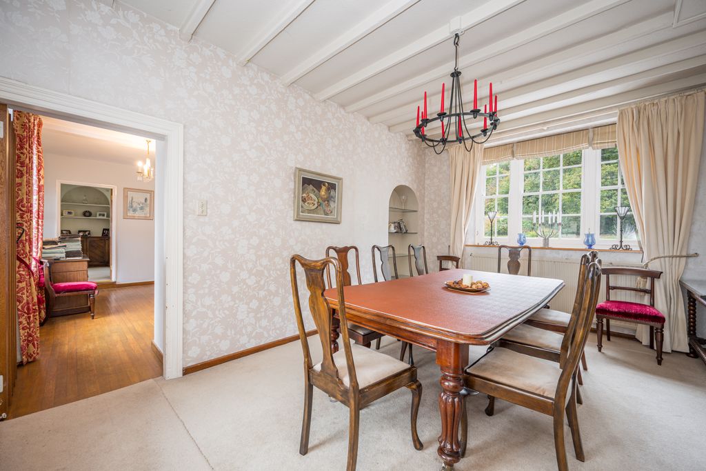 Dining Room- click for photo gallery